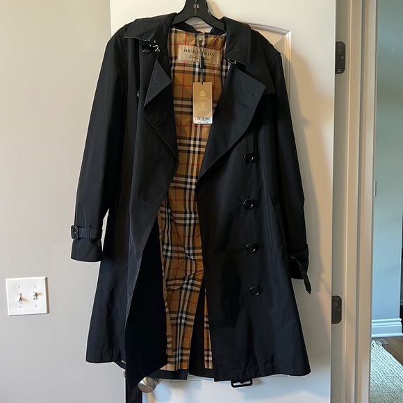 Detachable Hood Taffeta Kensington Trench Coat
